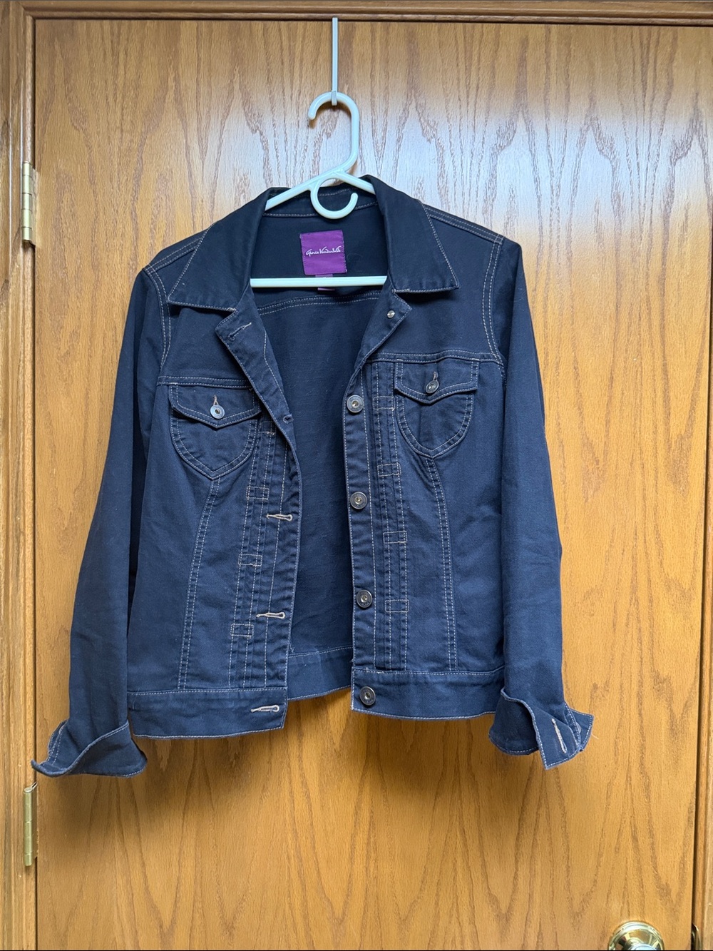 Gloria Vanderbilt Dark Navy / black Denim Jacket with Contrast Stitching